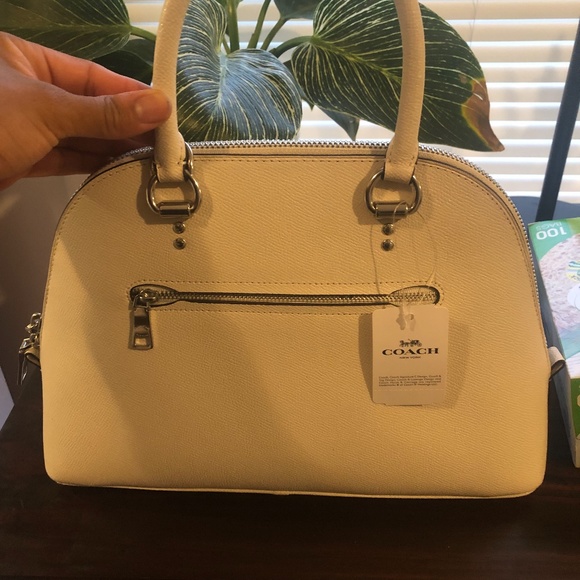 Coach purse - Picture 2 of 4